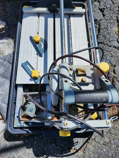 Wet Tile Cutting Saw, View more