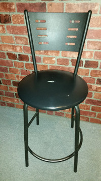 tabourets stools en métal noir