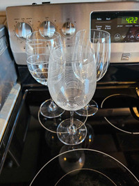 3 mikasa crystal red wine glasses 