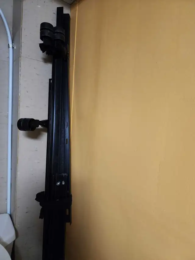 Metal Bed Frame Twin (single) to Double (full) black,, used few  in Beds & Mattresses in Kitchener / Waterloo - Image 3