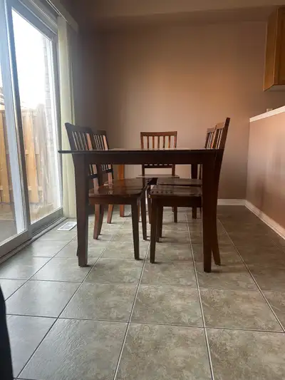 4 bedrooms house for rent from September 1st .Close to bus stops,plazas,sheridan college and Nanaksa...