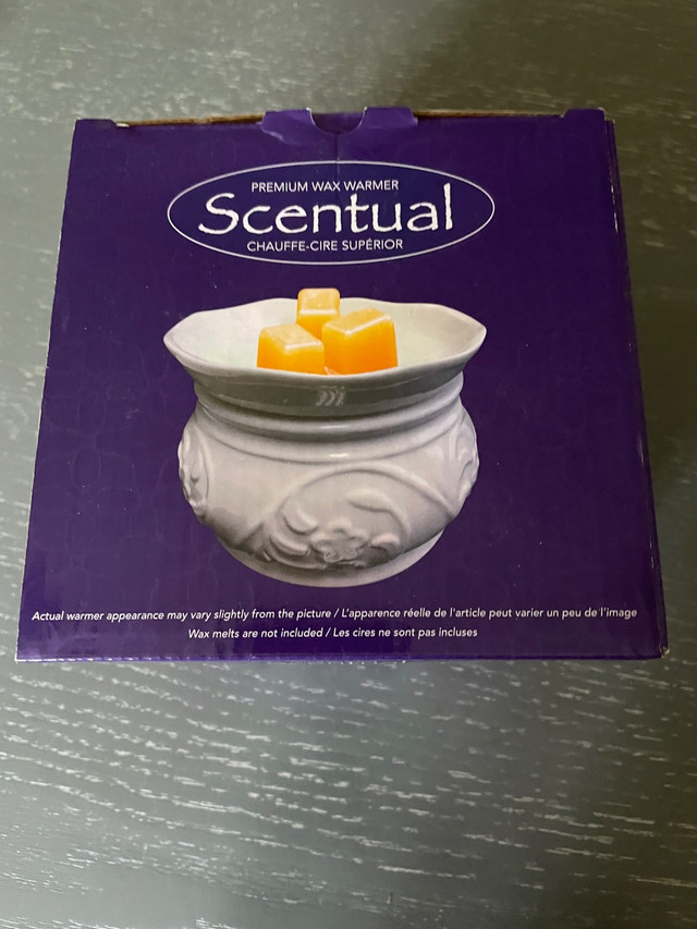 New Scentual Wax Melter in Home Décor & Accents in Cole Harbour