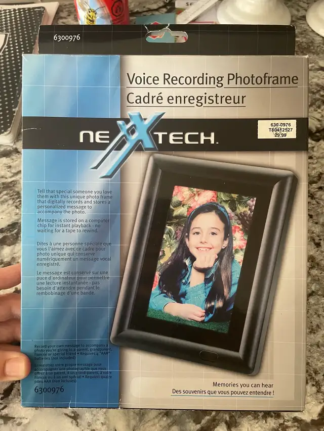 voice recording photo frame  in General Electronics in Strathcona County - Image 2