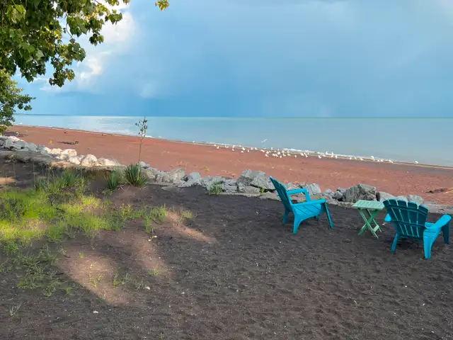 Long Point Beach Front Cottage Rental in Ontario in Canada - Image 2
