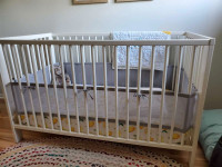 Ikea adjustable Crib (Gulliver, converts to day bed)