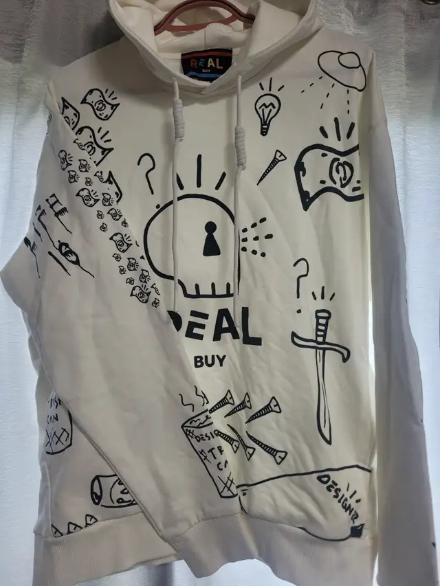 REAL BUY SWEATER XS BRAND NEW $40 Total63735875335681124