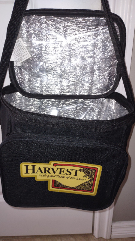 Like-new -- Harvest Meats Insulated Lunch Bag -- Yorkton in Other in Regina