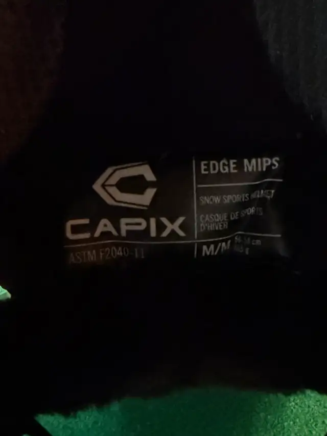 B3 / Capix Edge MIPS Helmet - Size M in Ski in Strathcona County - Image 7