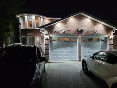 PRIVATE ROOM WITH SHARED BATH, KITCHEN, LAUNDRY, LIVING AREA, BACKYARD AND DECK. BUS STOP IN FRONT....