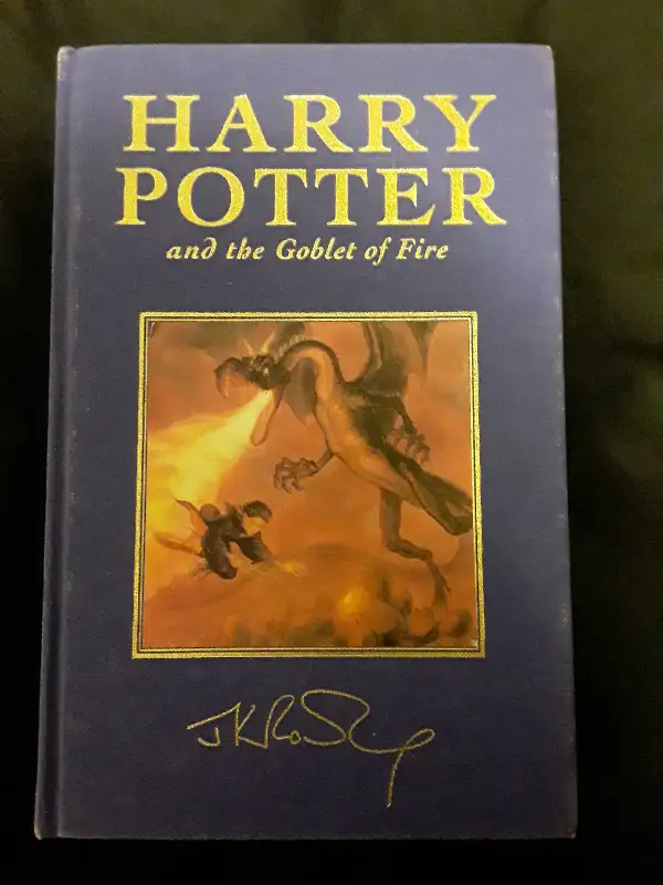 1st Edition/1st Print Harry Potter Bloomsbury Deluxe Set UK in Fiction in Ottawa - Image 6