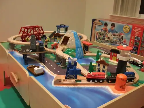 Imaginarium Wooden Train Table with Tracks & Cars Set + Toy Car in Toys & Games in Markham / York Region - Image 3