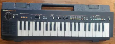 Vintage Yamaha PS-400 PortaSound Keyboard with Case & Manual, View more
