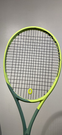 Head Extreme Tour Auxetic tennis racquet
