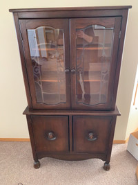 Beautiful china cabinet and dinning room set 