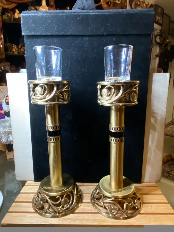 Vtg. Pair of Oppenheim Brass/Bronze Shabbat/Jewish Grape/Pom. Ca in Arts & Collectibles in Vancouver - Image 4