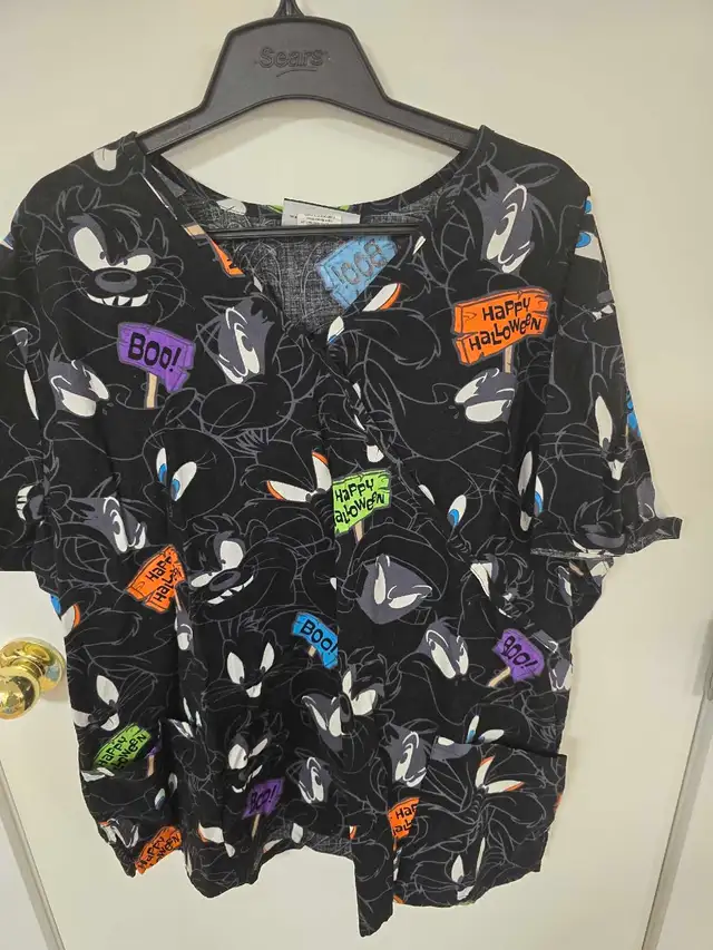 women's 3XL scrub top lot in Women's - Tops & Outerwear in Lethbridge - Image 10