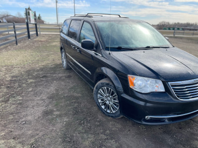 Chrysler Town and Country 2014 