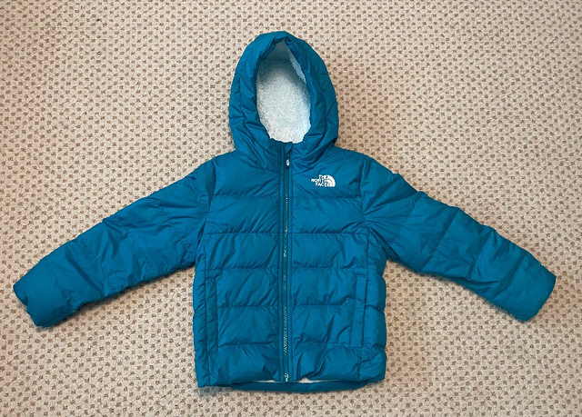 The North Face Girls Winter Jacket in Kids & Youth in Saskatoon