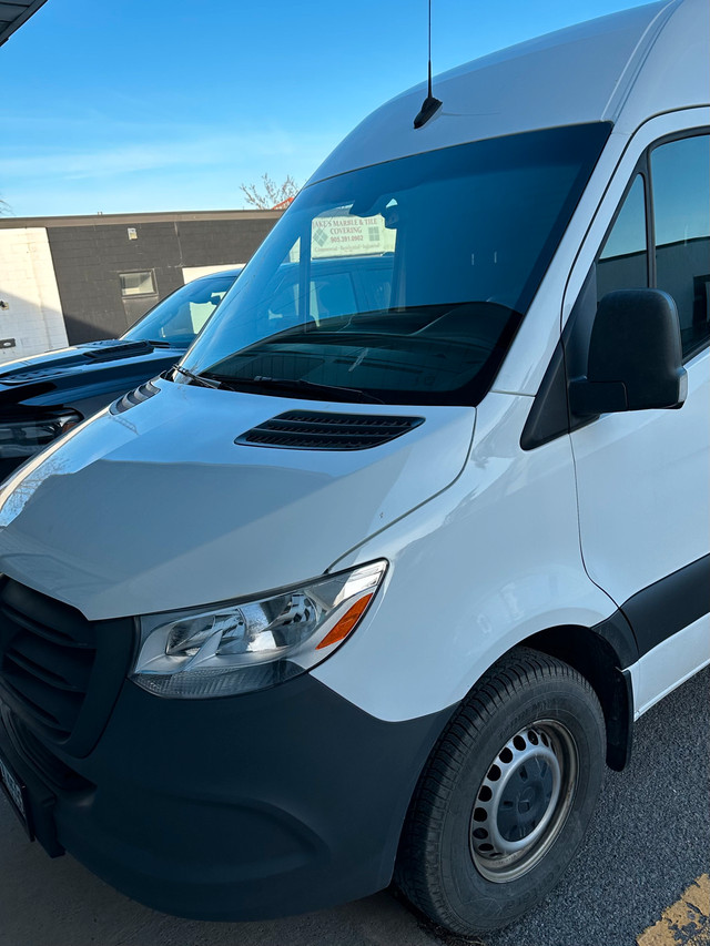  Mercedes-Benz sprinter in Cars & Trucks in Markham / York Region - Image 3