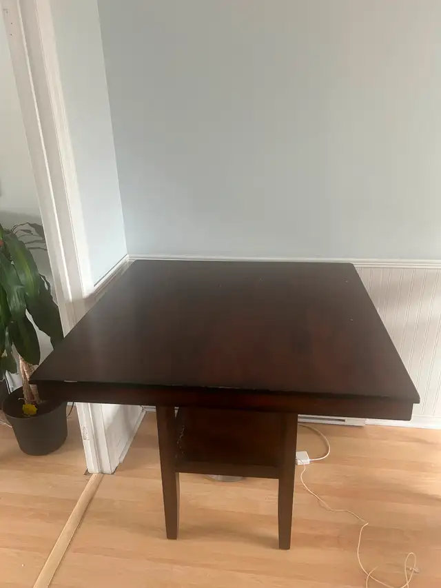 Dinning Table high top in Dining Tables & Sets in City of Halifax - Image 4
