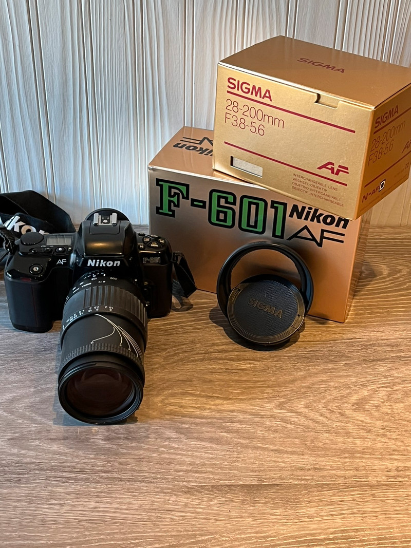 Used, Nikon F-601 35mm Film Camera with Sigma Lens 28-200mm F 3.5-5.6 for sale  