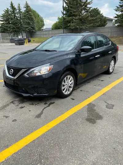 Selling 2019 Nissan Sentra SV . Active status, no accidents, very economical vehicle . Runs good no...