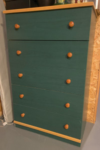 Chest of Drawers * Beautiful, and great condition