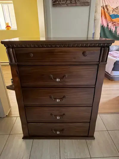 Commode 5 tiroirs en bois, View more
