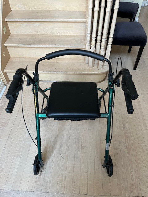 McKesson Rollator 300 lbs. 32 to 37 IN Handle Height 146-R726GR in Health & Special Needs in Markham / York Region