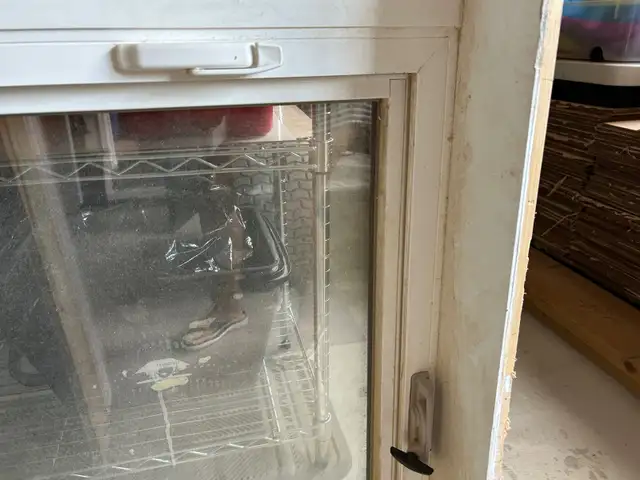 Solid  glass double and single window in Windows, Doors & Trim in Oakville / Halton Region - Image 3