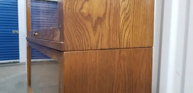 Barrister bookcase lt brown oak 4 tier 4 part Spiesz glass doors in Bookcases & Shelving Units in Ottawa - Image 8