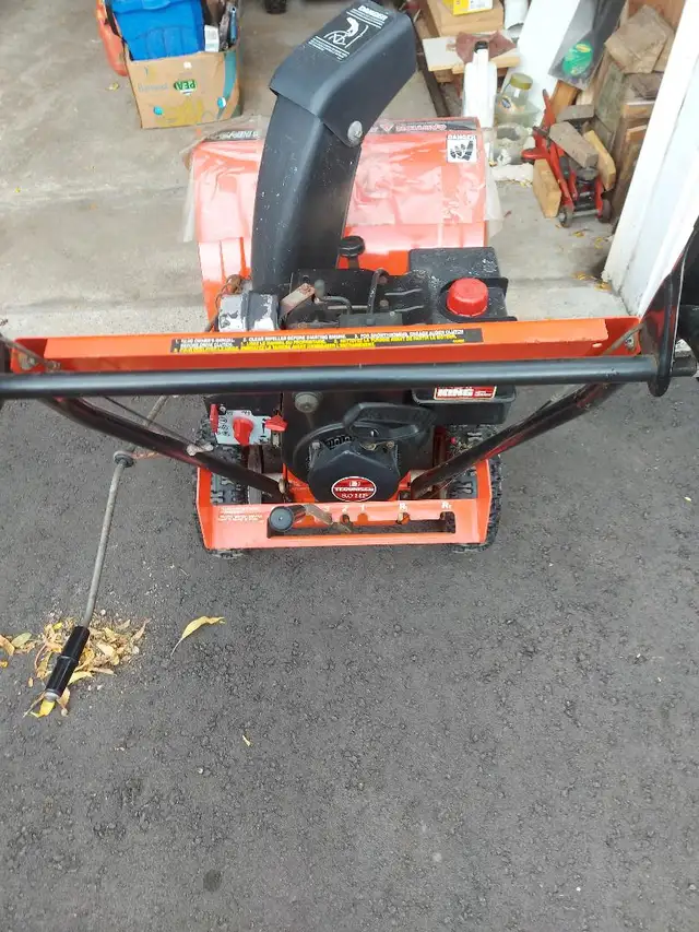SNOW BLOWER in Snowblowers in Mississauga / Peel Region - Image 2