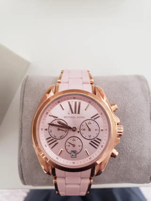 Brand New Michael Kors Rosegold Watch62863731706625121