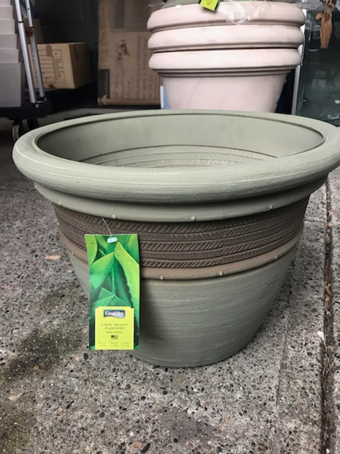 Cordoba Decor - 16" Stackable Planter in Outdoor Décor in Burnaby/New Westminster