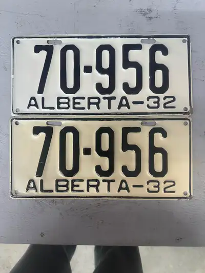 Mint set of 1932 plate that can be registered and used on your classic $150 Located at Skeleton Lake...