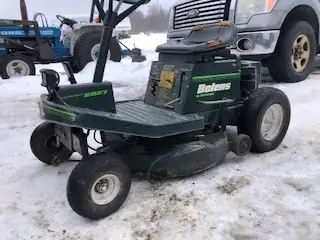 Bolens Lawntractor, View more