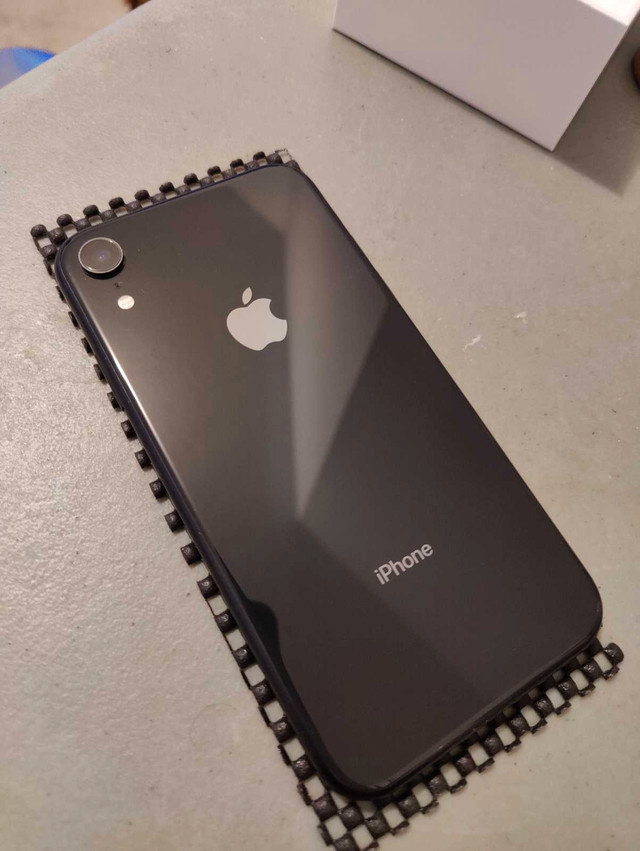 iPhone XR in Cell Phones in Mississauga / Peel Region - Image 2