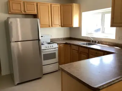 BEAUTIFUL and SPACIOUS 3 BEDROOM APT.  BOWMANVILLE