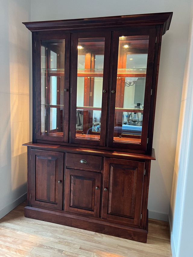 Canadel display cabinet 2 piece in Hutches & Display Cabinets in Calgary