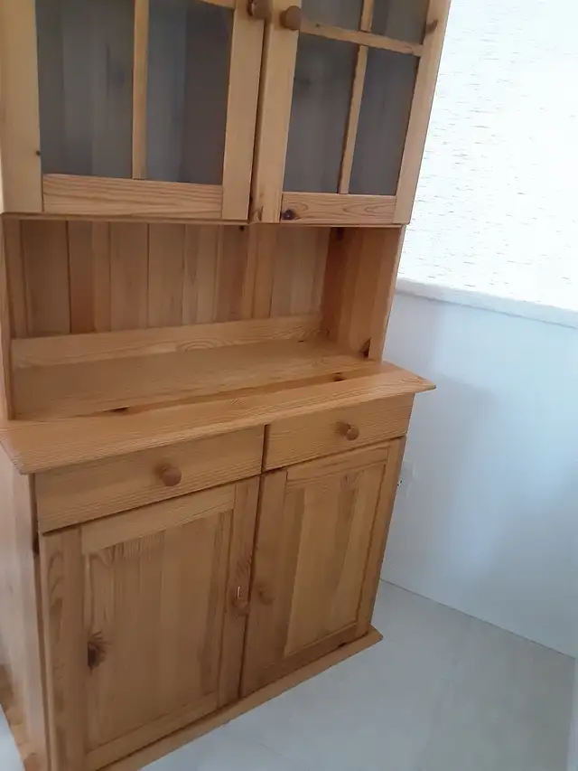 PINE WOOD HUTCH FOR SALE