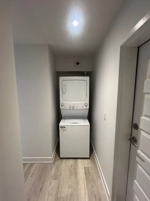 ✨Appartement Privé à louer au centre-ville  7 1/2 in Long Term Rentals in City of Montréal - Image 13
