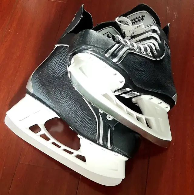 Nike Bauer Supreme Pro Size 6 R in Skates & Blades in Edmonton - Image 6