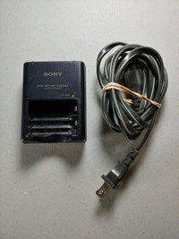 Authentic Genuine Sony Ni-MH AA AAA BC-CS2A Battery Charger
