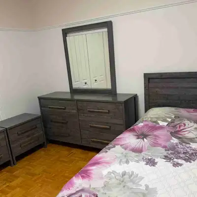 Ensemble de chambre à coucher, View more