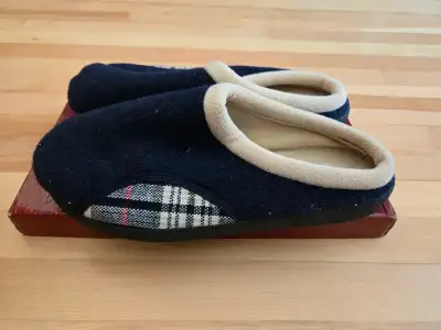 Pantoufles mocassin pour hommes neuves, View more