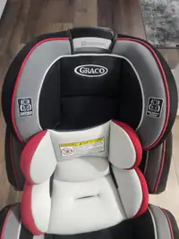 Baby's carseat for sale