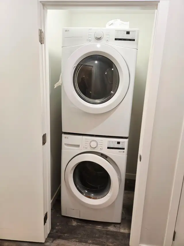 LEGAL 2 BEDROOM 1 BATH BASEMENT APARTMENT63013094459523124