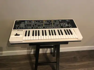 Roland Gaia SH‑01 Synthesizer | Powerful Analog Modeling, View more