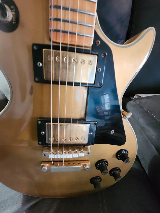 CBS  Masterworks in Guitars in Brockville - Image 4