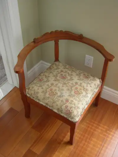 (3) Chaises antiques & (1) Ottoman, View more